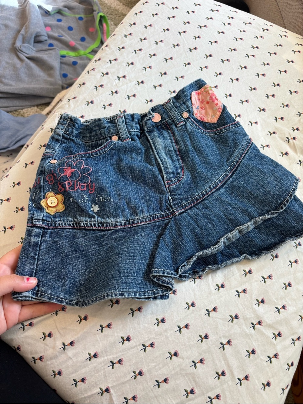 Vintage 90s y2k hearts floral denim mini skirt